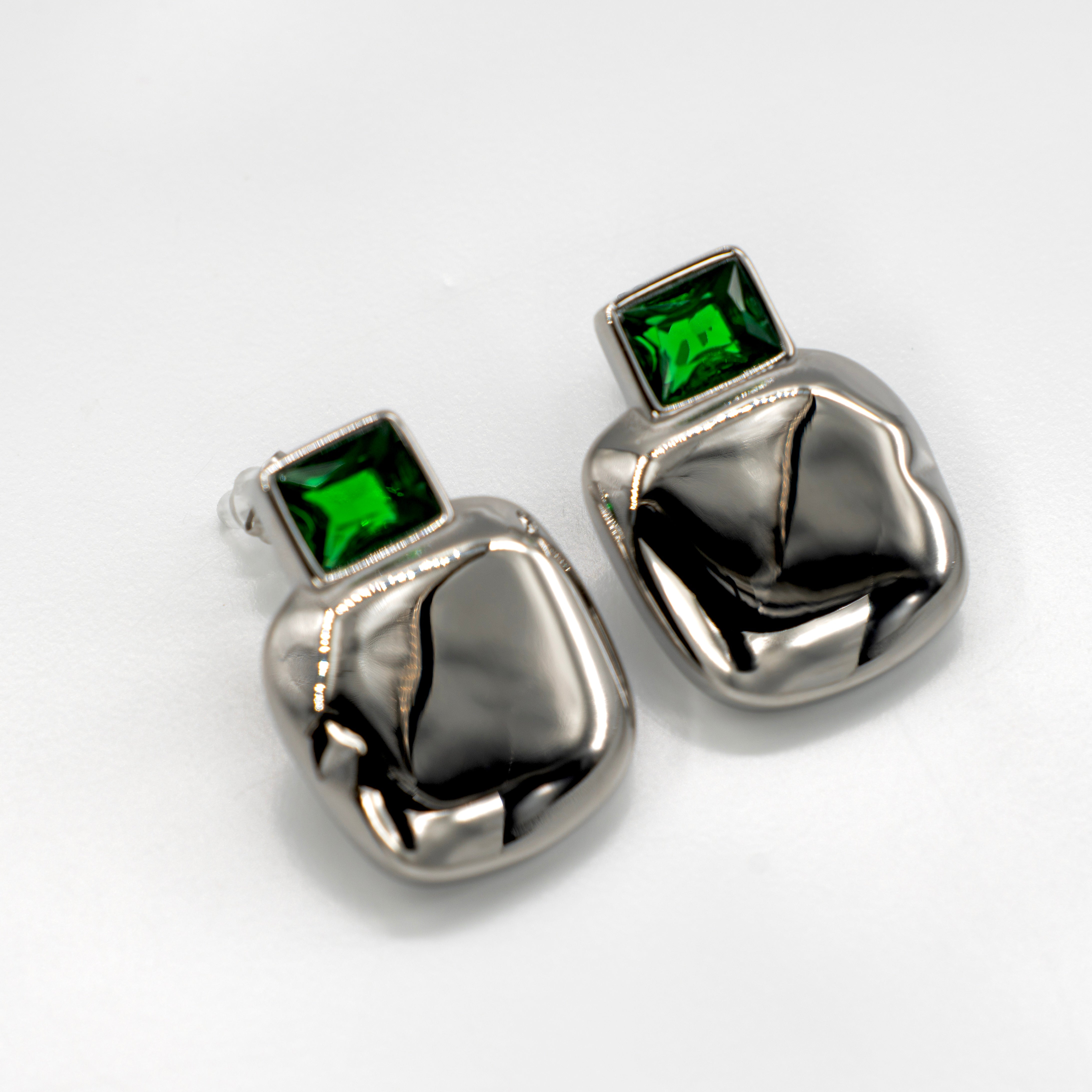 עגילי EMERA (Silver)
